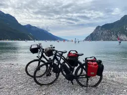 Ile kosztuje wypożyczenie roweru nad morzem? Ceny i porady na wakacje