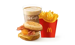 Ile kosztują duże frytki w McDonald's? Sprawdź ceny w Twoim mieście