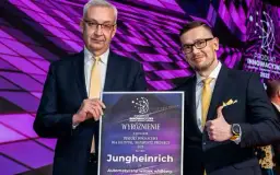 InPost: Co to za firma? Od "blaszki" do europejskiego lidera dostaw.