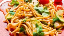 Szybkie i zdrowe spaghetti z awokado – prosty przepis na obiad