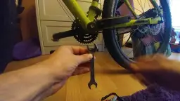 Jak odkręcić pedały w rowerze? Poradnik krok po kroku bez uszkodzeń.