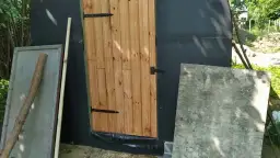 Jak zrobić drzwi do piwnicy: proste kroki, które zaoszczędzą czas