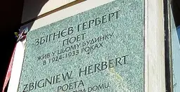 Gdzie urodził się Zbigniew Herbert? Lwów i jego niezwykłe znaczenie.