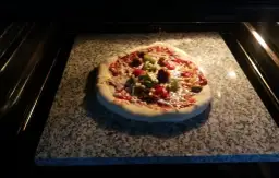 Jaki kamień do pizzy: wybierz najlepszy materiał dla idealnej pizzy