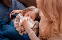 Jak skutecznie leczyć zielony katar u dziecka i ulżyć mu w bólu