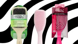 Szczotka wygładzająca włosy Rossmann – wybierz najlepszą dla siebie