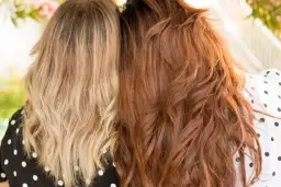 Jak farbować długie włosy bez uszkodzeń - efektywnie i bezpiecznie