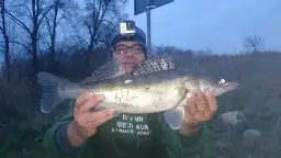 Jak łowić na rzece spinning - skuteczne techniki dla początkujących