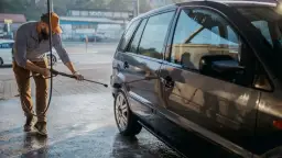 Czym myć auto po woskowaniu, aby nie uszkodzić wosku?