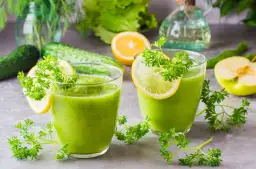Koktajl z pietruszki na odchudzanie - skuteczny sposób na zrzucenie wagi