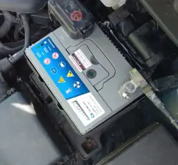 Jaki akumulator do Hyundai i30 1.4 benzyna? Wybierz najlepszy model!