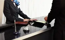 Nocleg jaki VAT: poznaj stawki i unikaj nieprzyjemnych kosztów