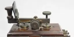 ¿En qué año se inventó el telégrafo y quiénes fueron sus creadores?