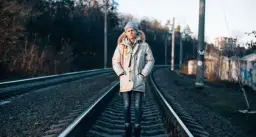 Ucieczka do innej rzeczywistości - filmy i seriale zabierające w alternatywne światy