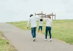 Jak załatwić płatny urlop wychowawczy - uniknij błędów w aplikacji