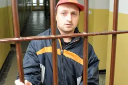 Gdzie zgłosić chorego psychicznie sąsiada, aby zapewnić bezpieczeństwo?