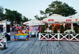 Krynica Morska: Gdzie zjeść dobrze? Ryby, obiady, kawiarnie!