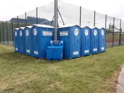 Ile kosztuje wynajem toitoi? Sprawdź, co wpływa na ceny!