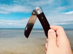 Nóż w Polsce: Legalność, noszenie, obrona konieczna co musisz wiedzieć?