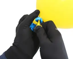 Jak szybko wiązać balony bez bólu palców i frustracji