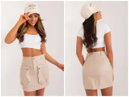 Spódnica ecru: Jak stylizować ją z klasą na każdą okazję?