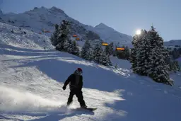 Gdzie na narty dla początkujących? Najlepsze stoki i porady z forum