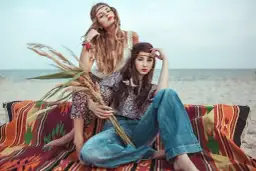 Jak wygląda styl boho? Odkryj jego niezwykłe cechy i inspiracje