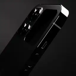 iPhone 13 aparat: Ile pikseli i dlaczego 12 MP wystarcza?