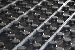 Jaka fuga do płytek 60x60 na ogrzewanie podłogowe, aby uniknąć problemów?