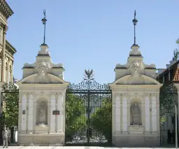 Uniwersytet Warszawski kierunki – poznaj najlepsze programy studiów