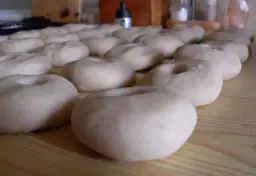 Jak podgrzać kluski śląskie, aby zachowały smak i miękkość