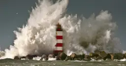 Jak powstają fale na Bałtyku? Zaskakujące czynniki ich kształtujące