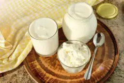 Kwas mlekowy czy wegański? Sprawdź, co naprawdę zawiera!