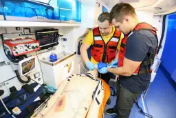 Ratownictwo medyczne praca po studiach – jak znaleźć zatrudnienie?