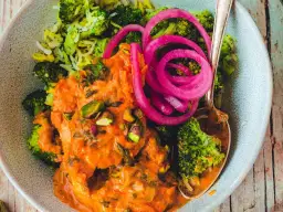 Co podać do curry? Odkryj sekrety idealnych dodatków!