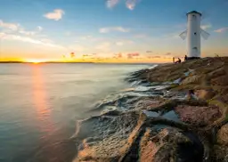 Świnoujście czy Kołobrzeg? Wybierz idealne wakacje dla siebie!