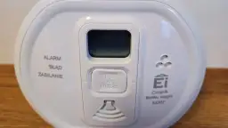 Jak zamontować czujnik czadu - uniknij błędów i zapewnij bezpieczeństwo