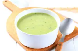 Prosta zupa brokułowa dla dzieci, którą pokochają nawet niejadki!