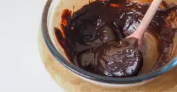 10 kreatywnych pomysłów: co można zrobić z ugotowanego budyniu