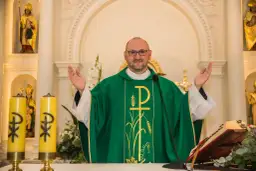 Ile kosztuje msza gregoriańska na Jasnej Górze? Poznaj prawdę o cenach