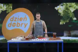 Jak zrobić miód z propolisem - prosty przepis na zdrowy eliksir