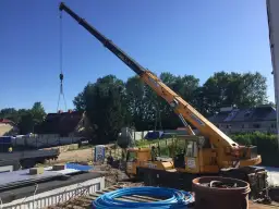 Ile kosztuje wynajem dźwigu? Ceny, które mogą Cię zaskoczyć