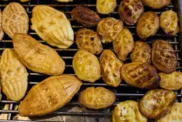 Z jakiego mleka jest oscypek? Odkryj tajemnice tego sera!