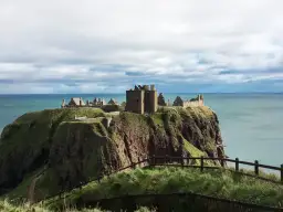 Najpiękniejsze miejsca w UK: przewodnik po cudach Anglii, Szkocji i Walii