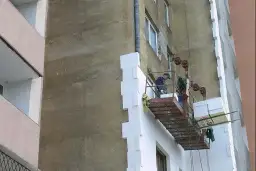 Co to jest docieplenie przegród budynku i jak obniżyć koszty ogrzewania