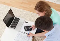 Jak obniżyć ratę kredytu gotówkowego: skuteczne metody i porady