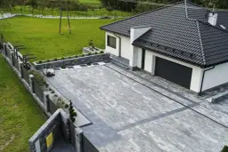 Grubość kostki brukowej na podjazd: Wybierz dobrze, nie płać dwa razy