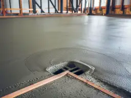 Ile schnie cement? Poznaj kluczowe czynniki wpływające na czas schnięcia