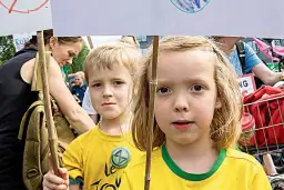 Jak pomagać innym na co dzień: 7 prostych sposobów na zmianę świata