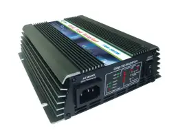 Czarny inwerter on grid TEG-300W z wyświetlaczem i przełącznikiem. Atrakcyjna inwerter on grid cena dla Twojego domu.